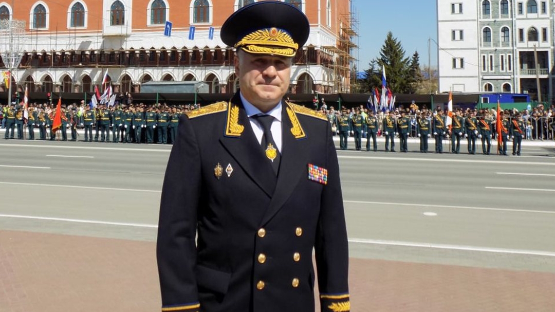 Сергей Мартынов поздравил военнослужащих и ветеранов Марий Эл с Днём воздушно-десантных войск