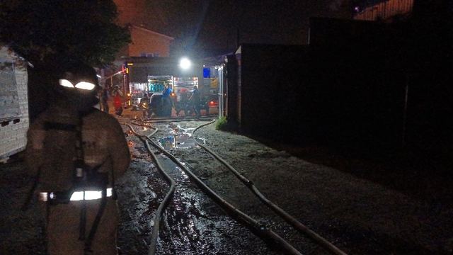В Йошкар-Оле горел ангар на улице Ленинградской