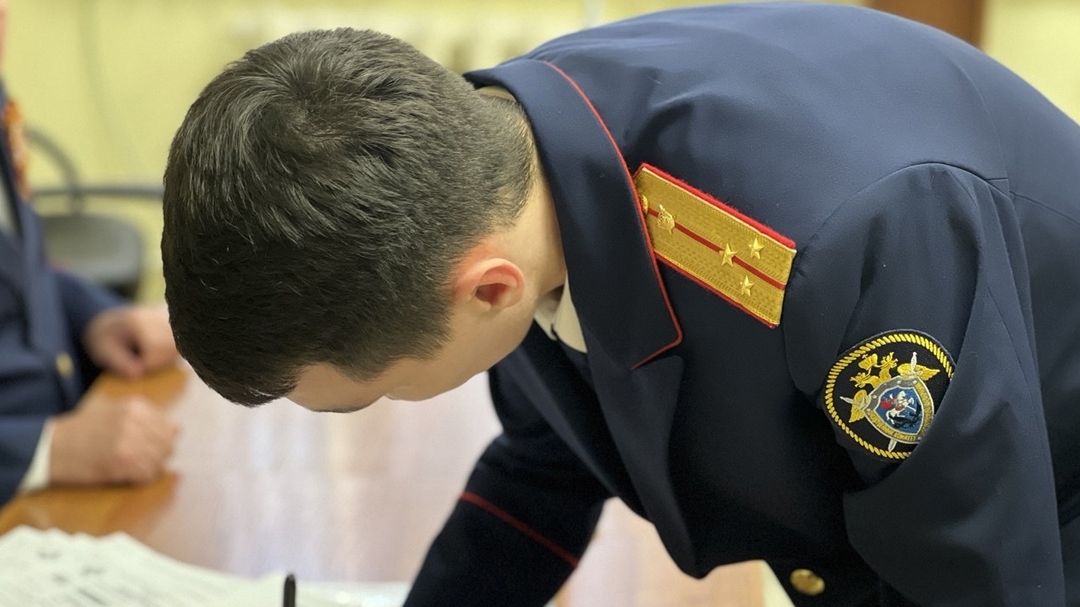 В Марий Эл иностранца обвиняют в публичной демонстрации символики экстремистских организаций