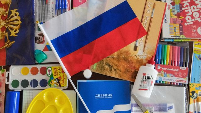 В Марий Эл купили школьные принадлежности для детей из Запорожской области