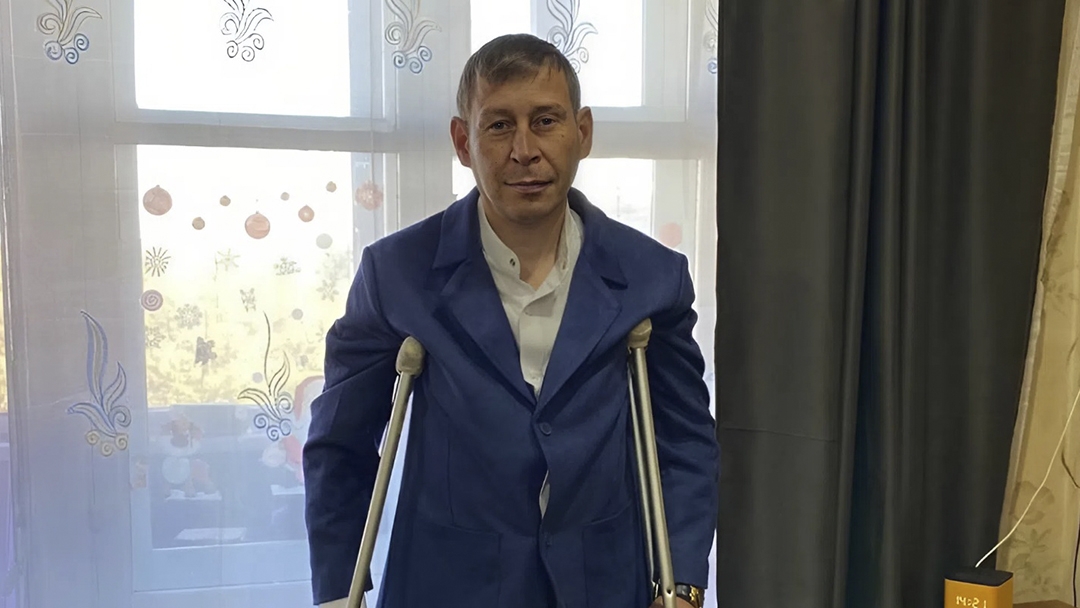 «Умный дом» и адаптивная одежда: фонд «Защитники Отечества» подарил комфорт ветерану из Марий Эл