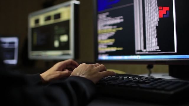 Йошкаролинцы потеряли десятки тысяч рублей из-за мошенников в мессенджерах