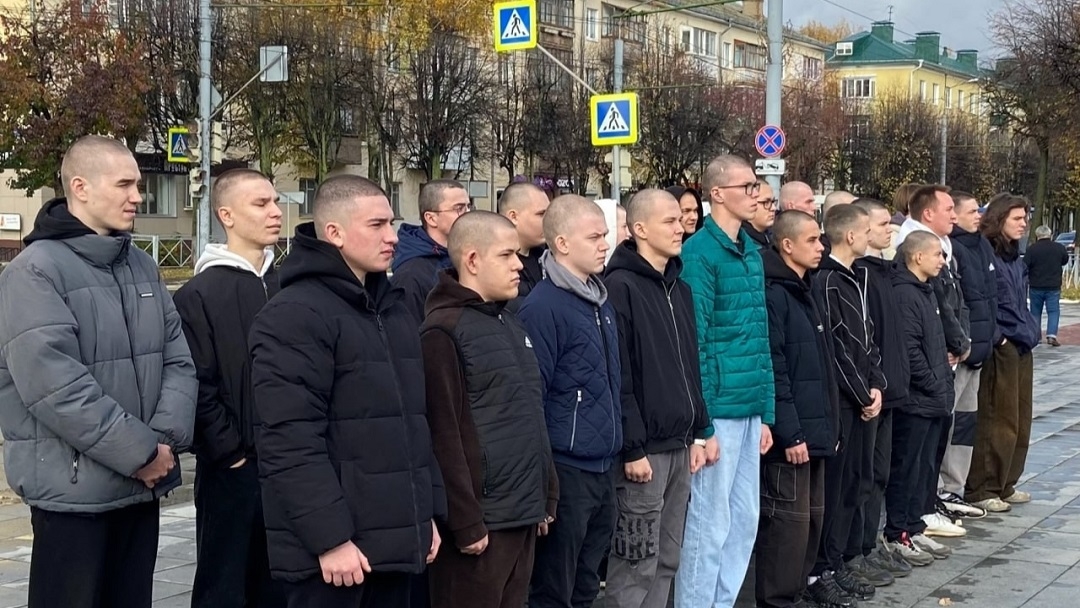 Первая партия призывников из Йошкар-Олы отправилась служить Родине
