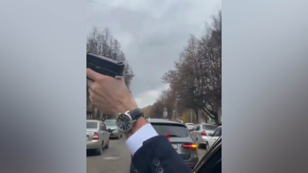 В Марий Эл задержали участников свадебного кортежа, устроивших стрельбу