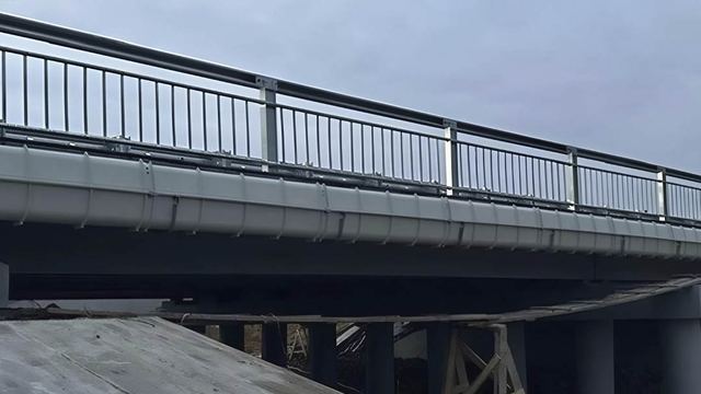 В Марий Эл на мосту через реку Семёновку ведутся завершающие работы