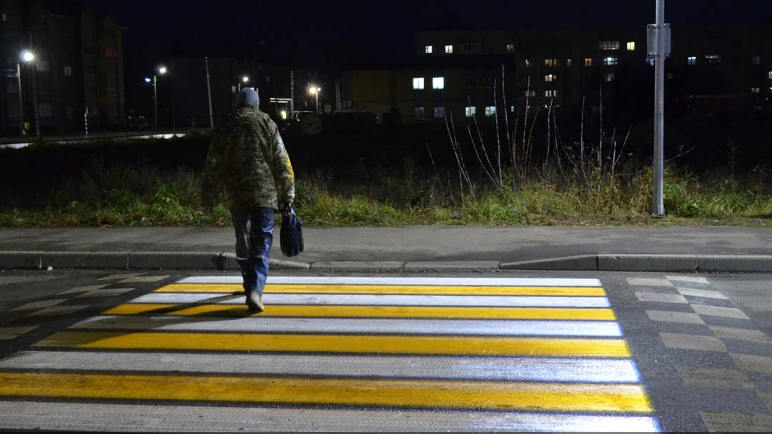 На автодорогах Марий Эл появились световые проекционные пешеходные переходы