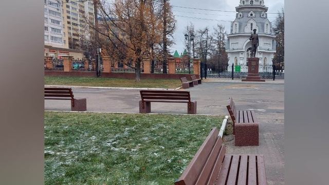 В Йошкар-Оле установили более 150 новых скамеек и 170 урн