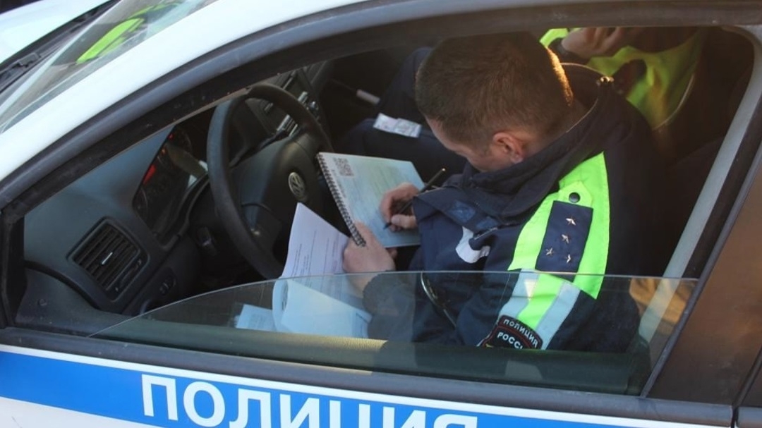 На трассе в Марий Эл остановили водителя с полусотней неоплаченных штрафов