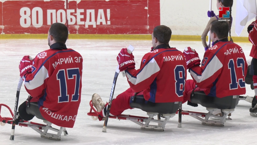В Йошкар-Оле стартовал первый этап любительской слэдж-хоккейной лиги