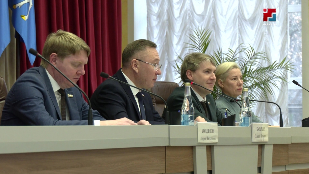 «Йошкар-Ола» ола округын депутатше-влак 17-ше черетдыме сессийыш погыненыт