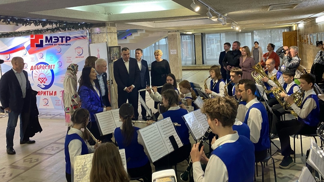 Депутат Госдумы Сергей Миронов посетил ежегодный ДоброСлёт «МариТыл»