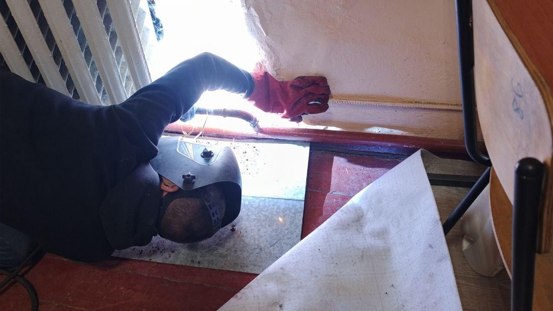 Мастера из Марий Эл оперативно отремонтировали систему отопления в больнице поселка Розовка