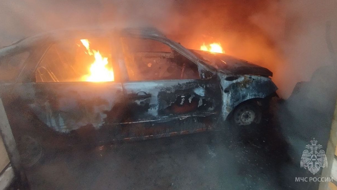 В Волжске при пожаре в частном доме пострадал мужчина