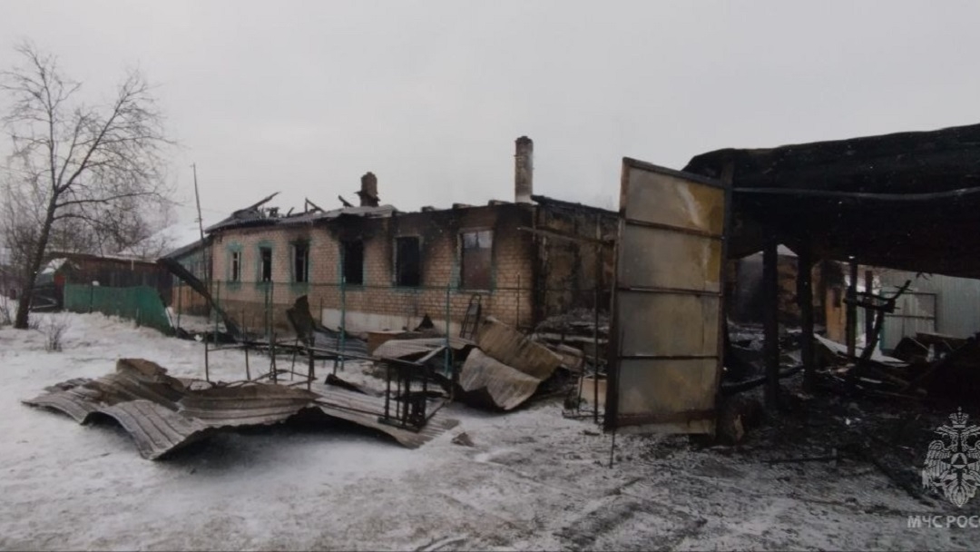 Задержка в горящем доме чуть не стоила жизни жителю Медведевского района