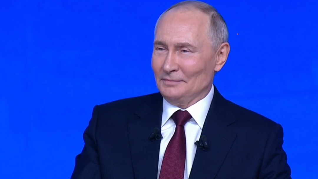 Владимир Путин поручил реформировать систему поддержки семей с детьми