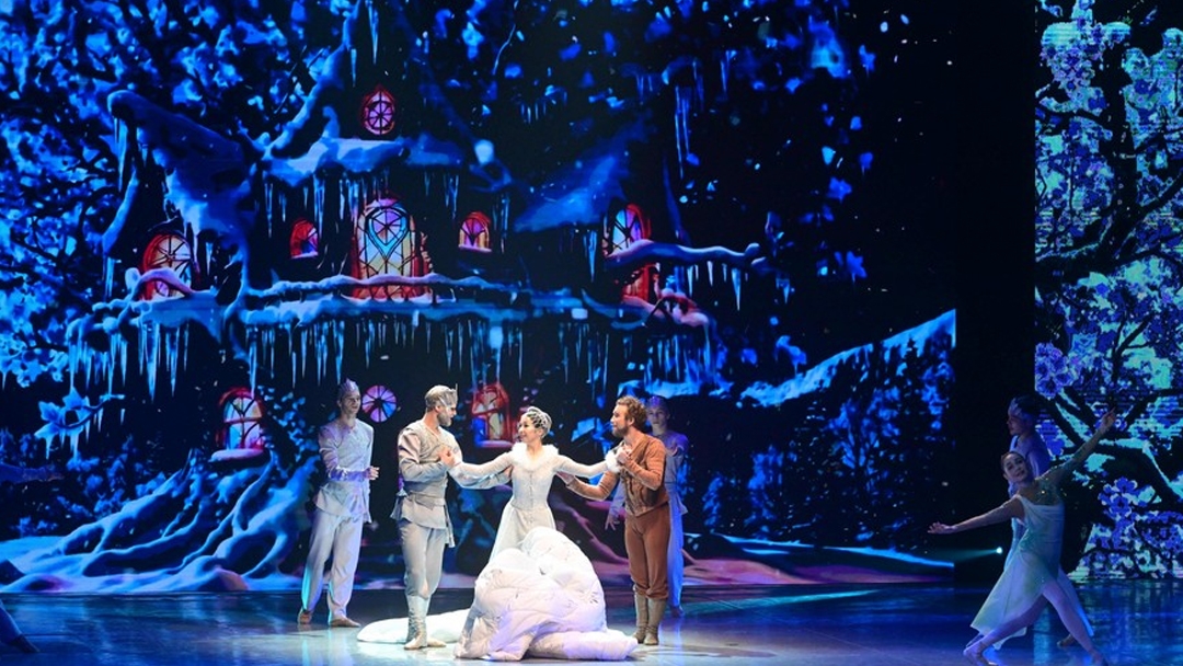 В Йошкар-Оле представили первый в России балет со сценографией от искусственного интеллекта