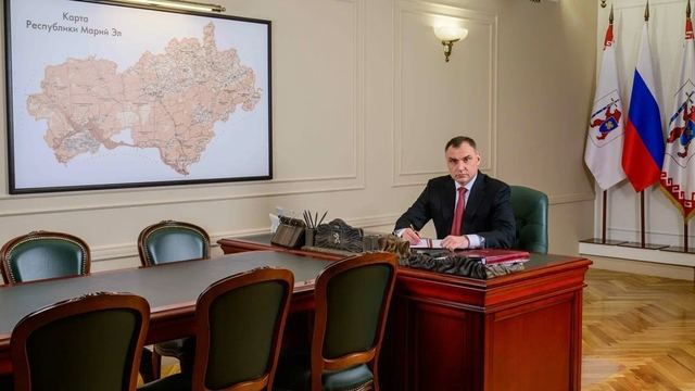 Глава Марий Эл Юрий Зайцев поздравил энергетиков с профессиональным праздником
