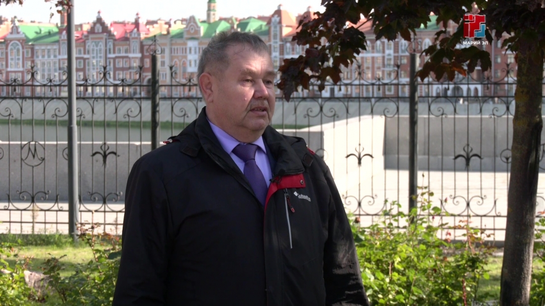 ИНТЕРВЬЮ: Удмурт республикысе Каракулинский районысо Быргында школын туныктышыжо Эдуард Осипов