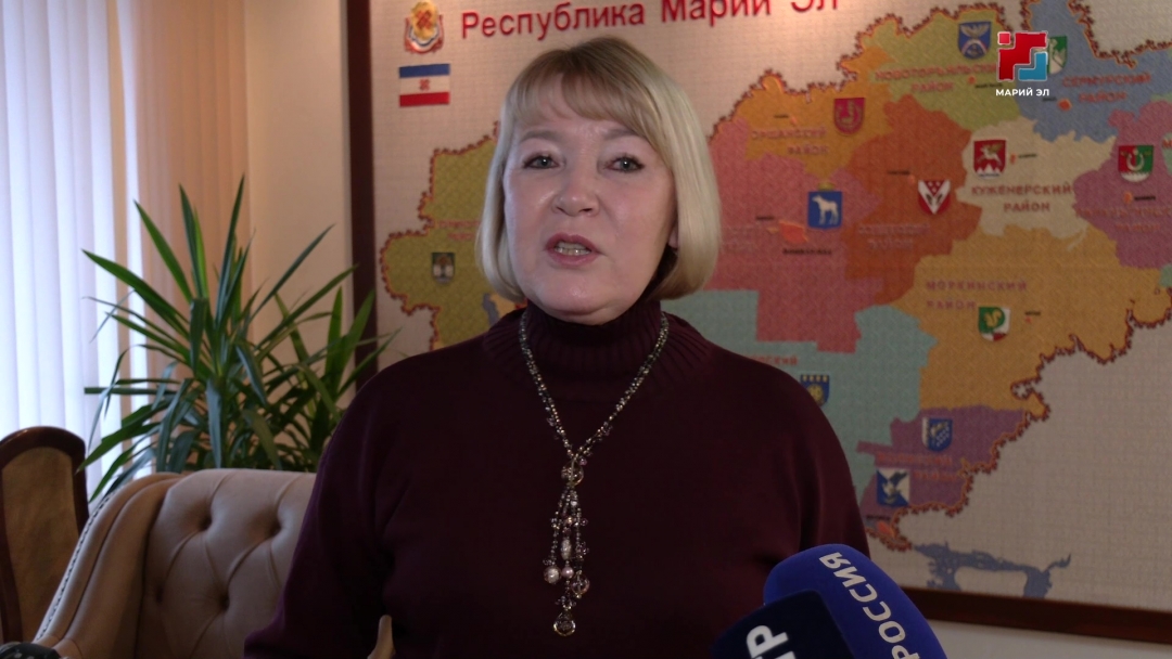 Марий Элыште вейп-влакым ужалаш чарыме шотышто темлымаш дене Лариса Яковлева лектын