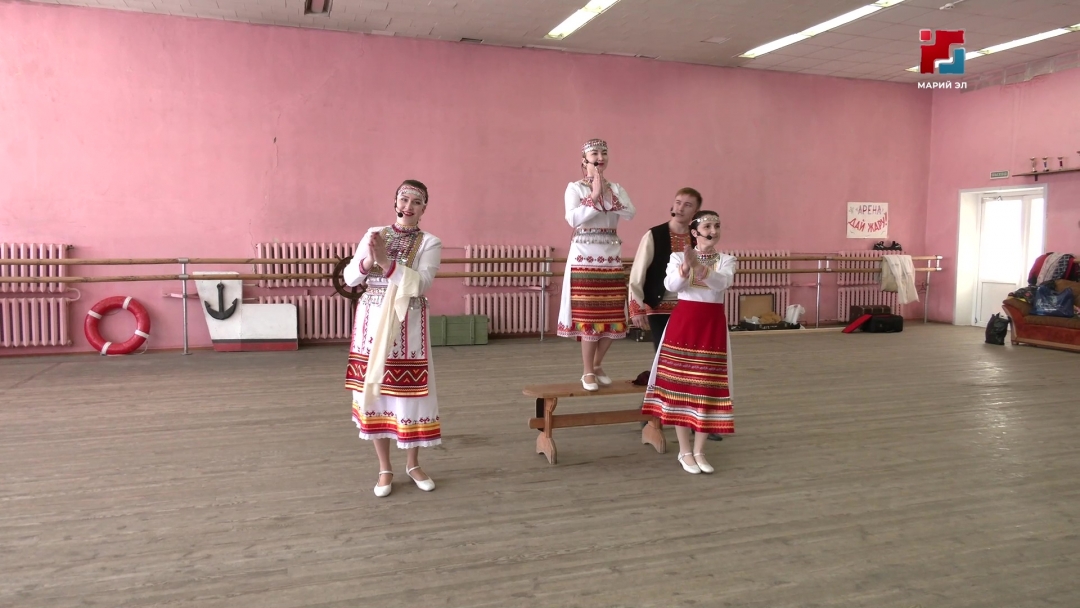 Репортаж: «Эреҥер» калык муро ансамбльлан – 30 ий