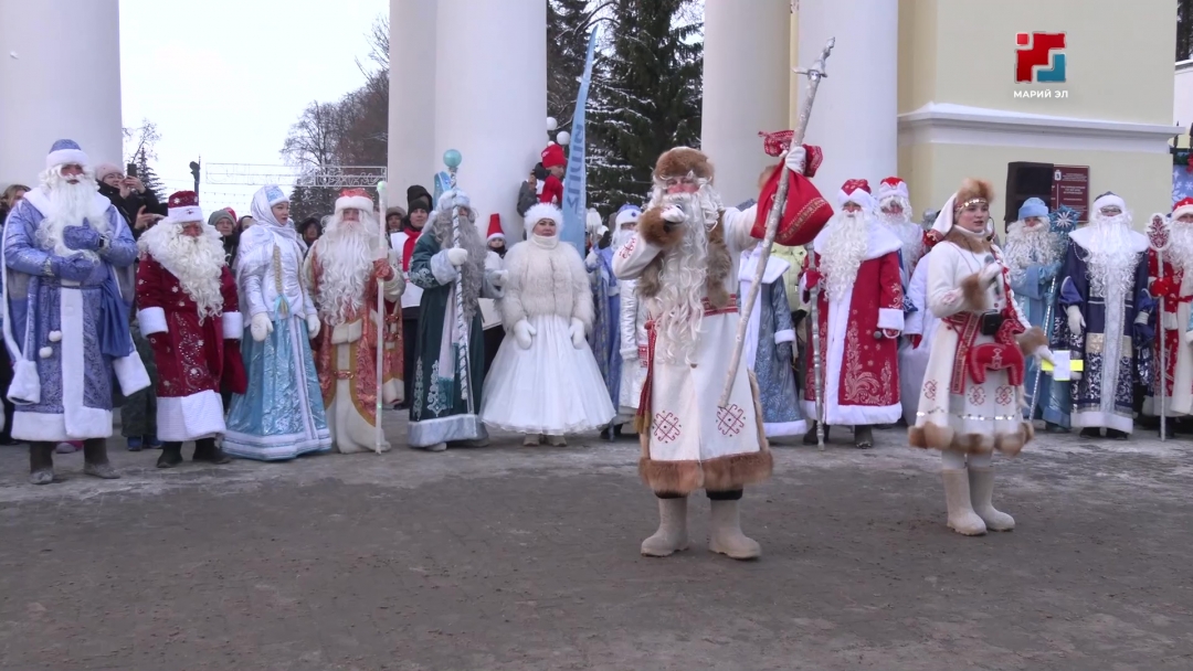 Более 200 волшебников открыли фестиваль «Марийская зима» и зажгли елку