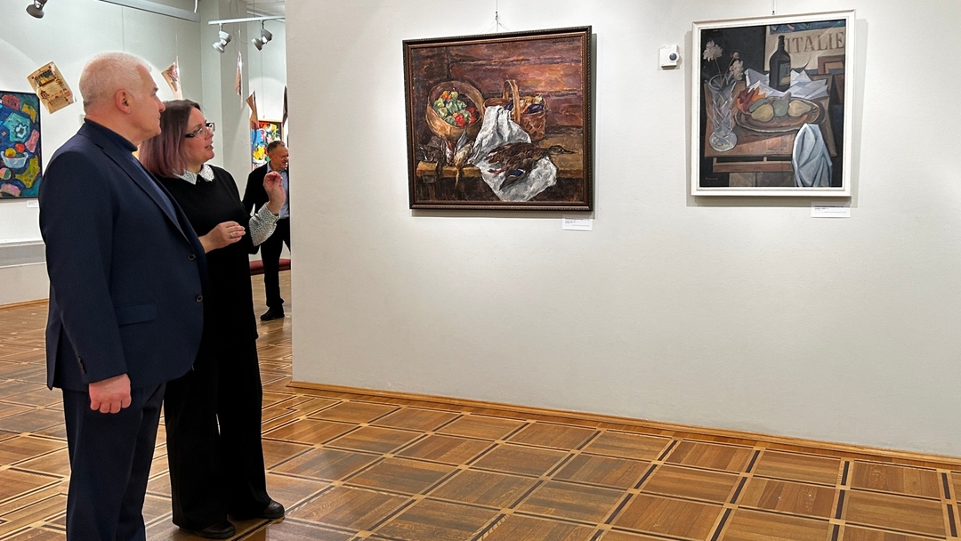 Сенатор Сергей Мартынов высоко оценил выставку «Приглашение к обеду» в Йошкар-Оле