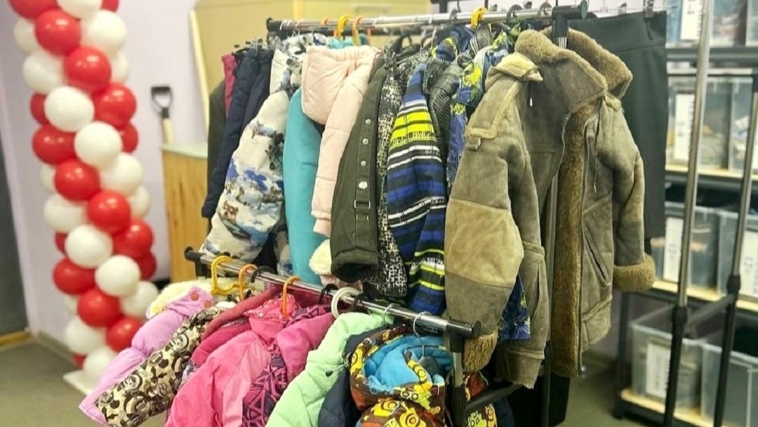 Жители Марий Эл могут принести вещи в Гуманитарный центр Красного Креста