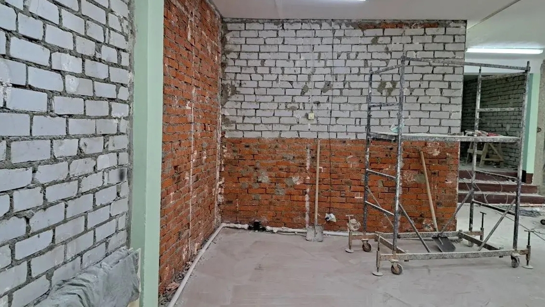 Из книгохранилища — в центр притяжения: в Семёновке ремонтируют библиотеку