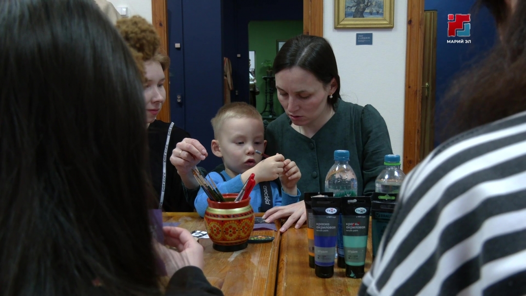 В Йошкар-Оле для детей прошел мастер-класс «Зимняя сказка»
