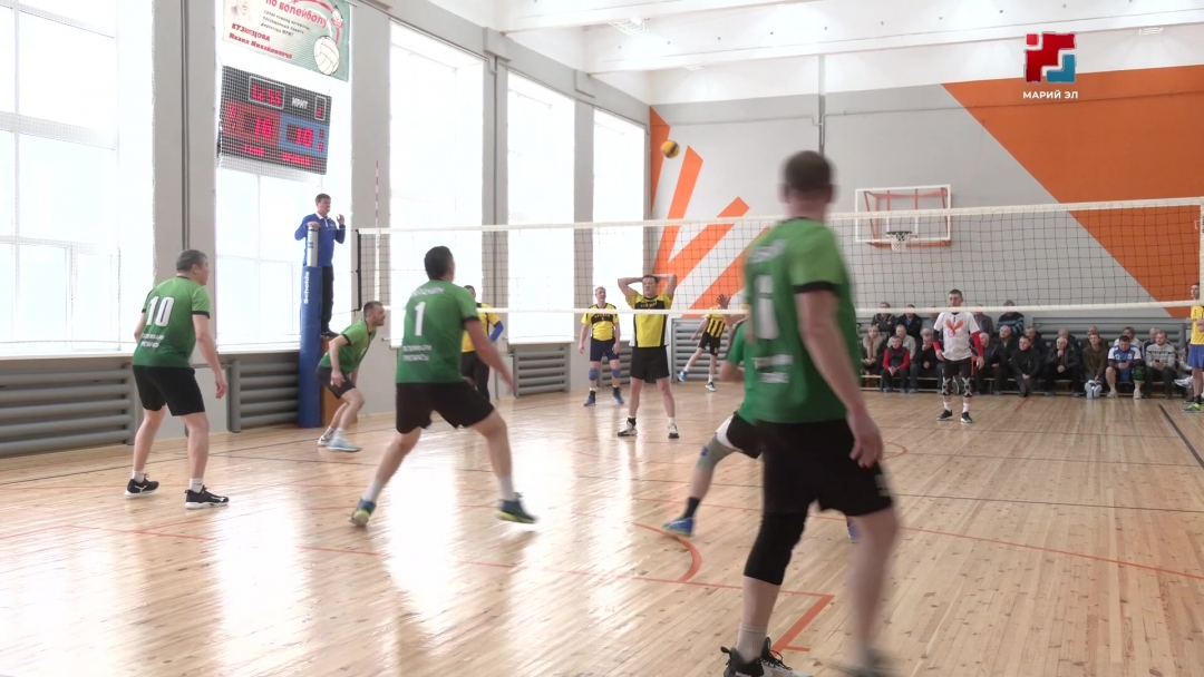 В Йошкар-Оле прошли соревнования по волейболу памяти директора РМТ Ивана Кузнецова
