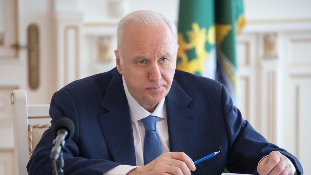 Ребенок шел километры по дороге без тротуаров — глава СК России вмешался в ситуацию с транспортом в коттеджном поселке Марий Эл