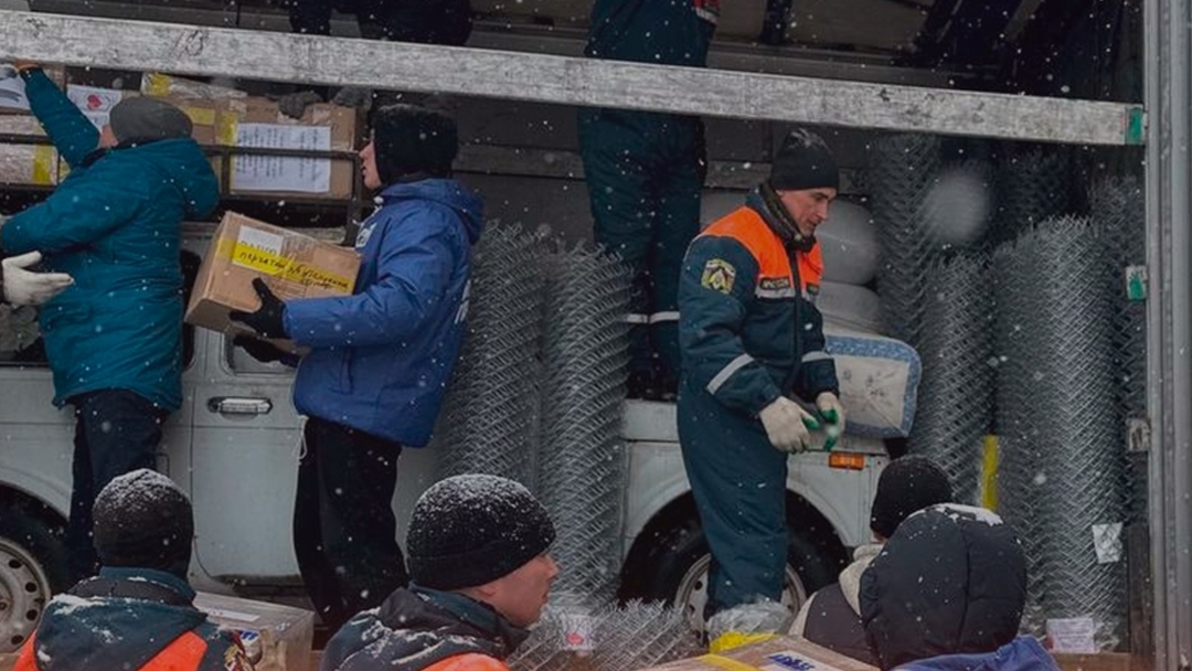 Подарить краски будущему: в Марий Эл открыт сбор помощи для библиотек и домов культуры ЛНР и ДНР