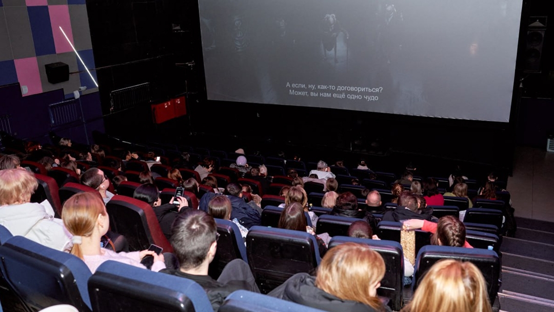 «Доброта, которую слышно»: в Йошкар-Оле дети «смотрели» кино сердцем