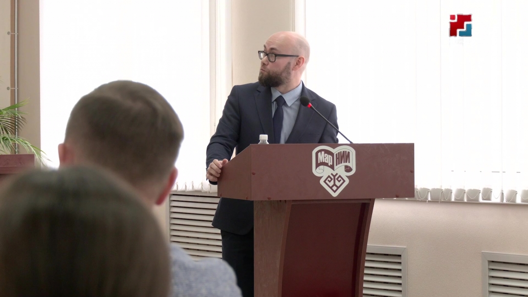 В. Васильев лӱмеш марий шымлыше институтышто научный сессий эртен