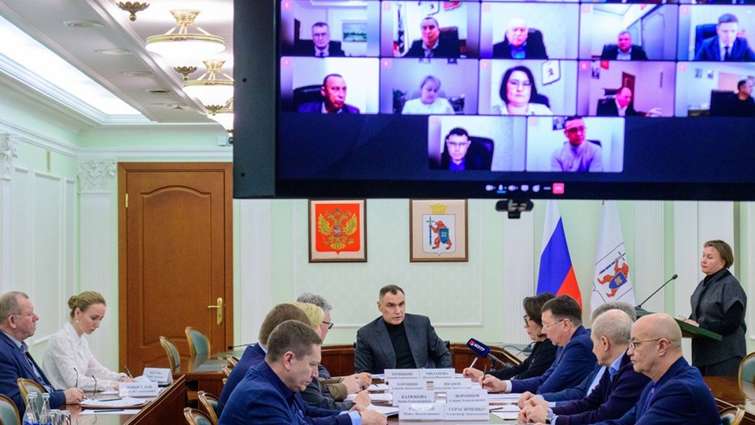 Глава Марий Эл назвал ситуацию с уборкой снега «непростой» и поручил усилить работу