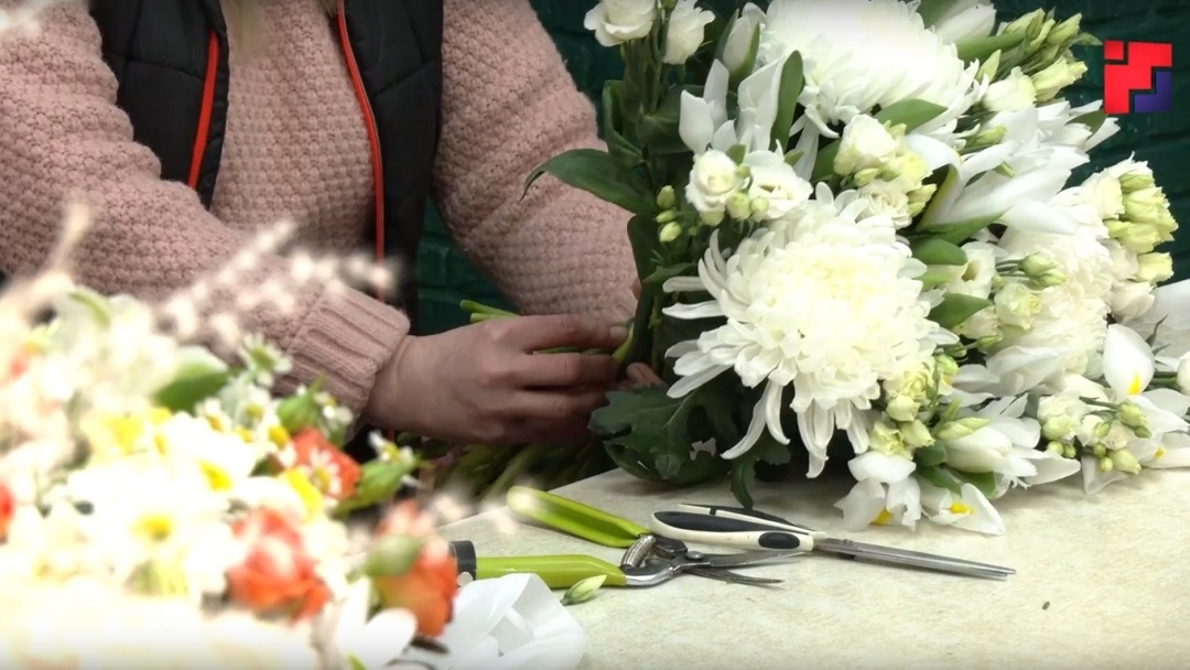 Перед 8 марта ожидаемо вырастут цены на цветы