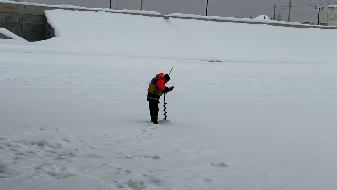 В Марий Эл спасатели предупреждают о рыхлом и непрочном льде