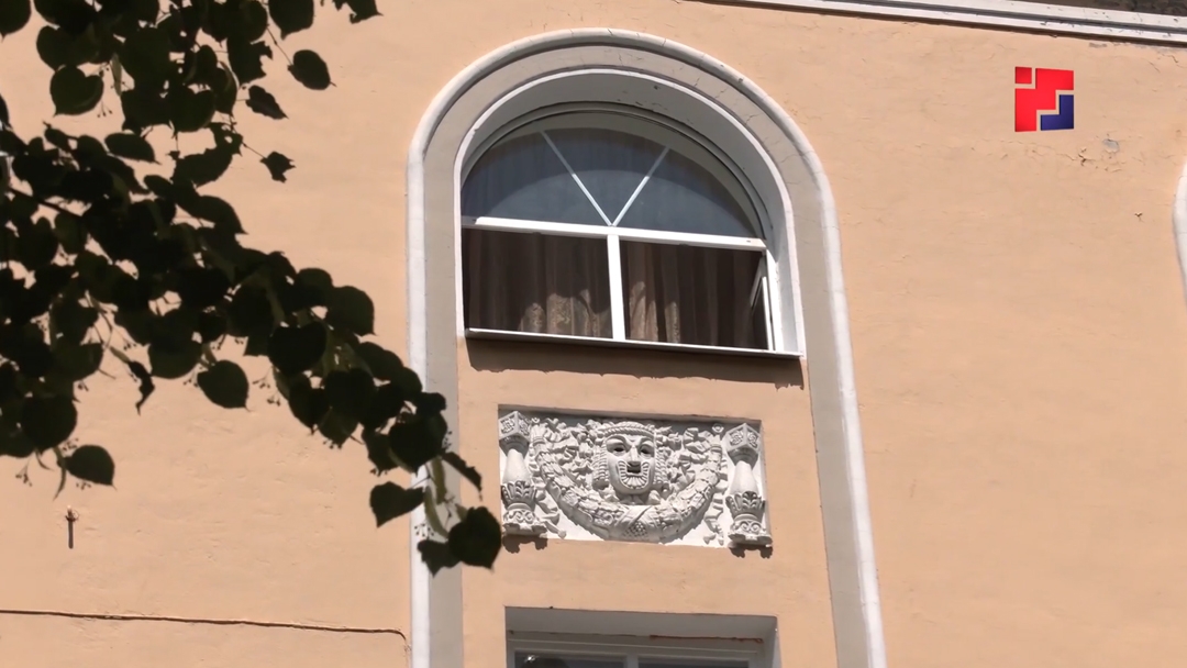 В Йошкар-Оле прокуратура проверяет обрушение кровли в здании колледжа культуры