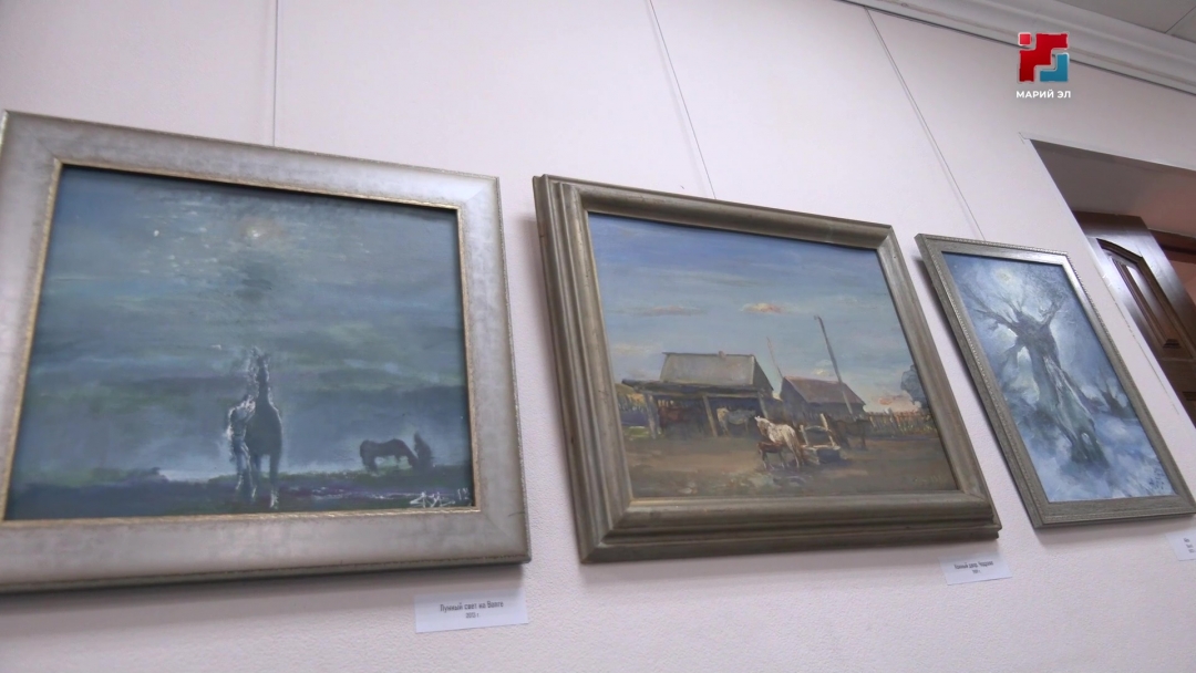 В Йошкар-Оле открылась выставка Ивана Ямбердова «Эх кони мои, кони!»