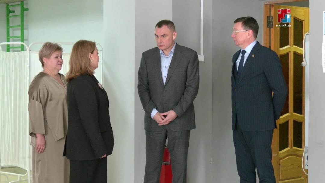 Юрий Зайцев поздравил с 8 Марта членов семей участников СВО, отдыхающих в санатории «Кичиер»