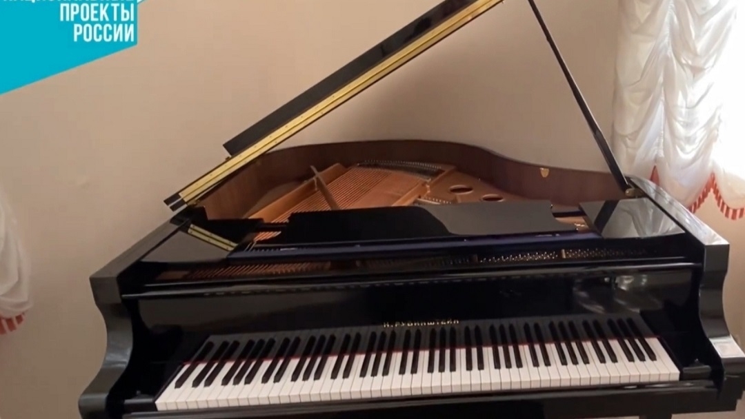 В школу искусств №5 Йошкар-Олы поступили музыкальные инструменты для юных дарований