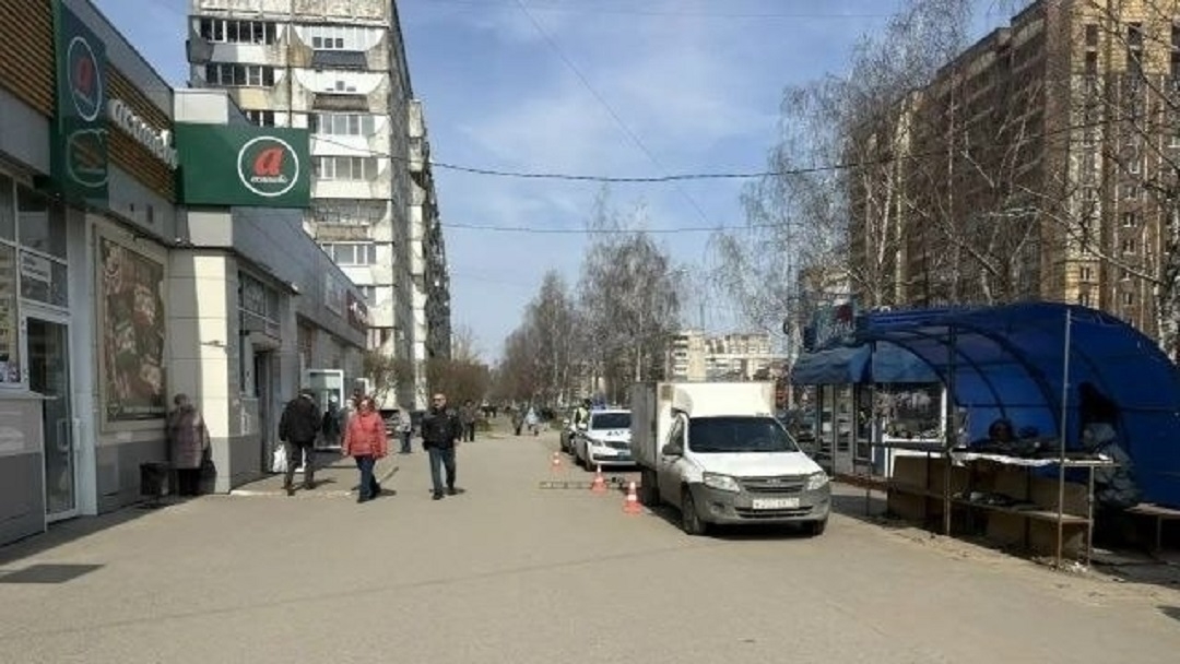 Сдал назад и сбил женщину: подробности аварии в Йошкар-Оле