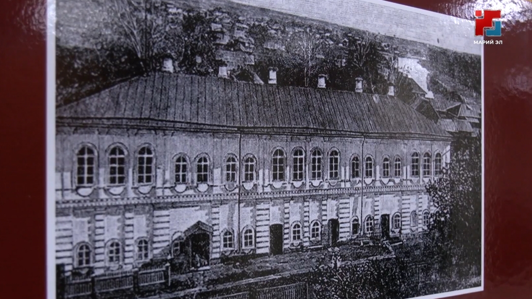 Коло наре фотопланшетыште мемнан республикысе эн сай да ойыртемалтше тӱвыра объект-влакым ончыктымо