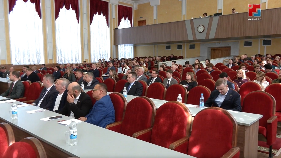 В столице Марий Эл прошла очередная сессия Собрания депутатов Йошкар-Олы восьмого созыва