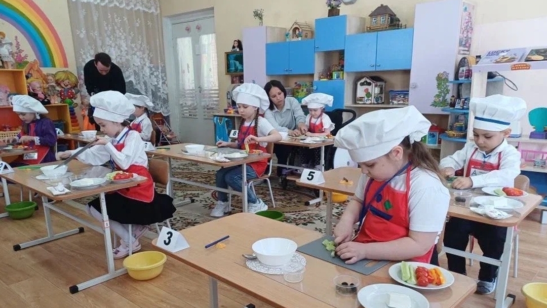 Маленькие мастера, большие открытия: в Марий Эл прошел уникальный фестиваль «Знакомство с профессией»