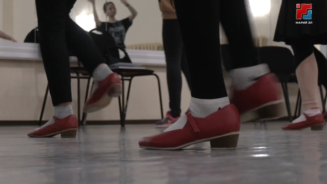 Марий коллектив-влак любительский усталык коллектив-влакын фестиваль-конкурсышт гыч сай лектыш дене пӧртылыныт