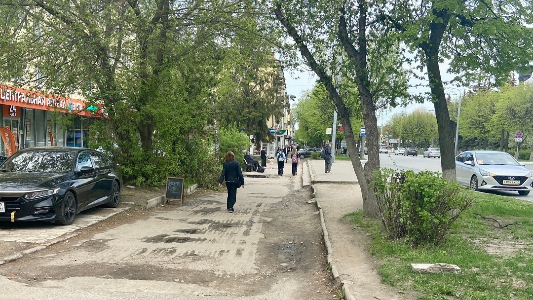 В Йошкар-Оле отремонтируют тротуар на улице Первомайской