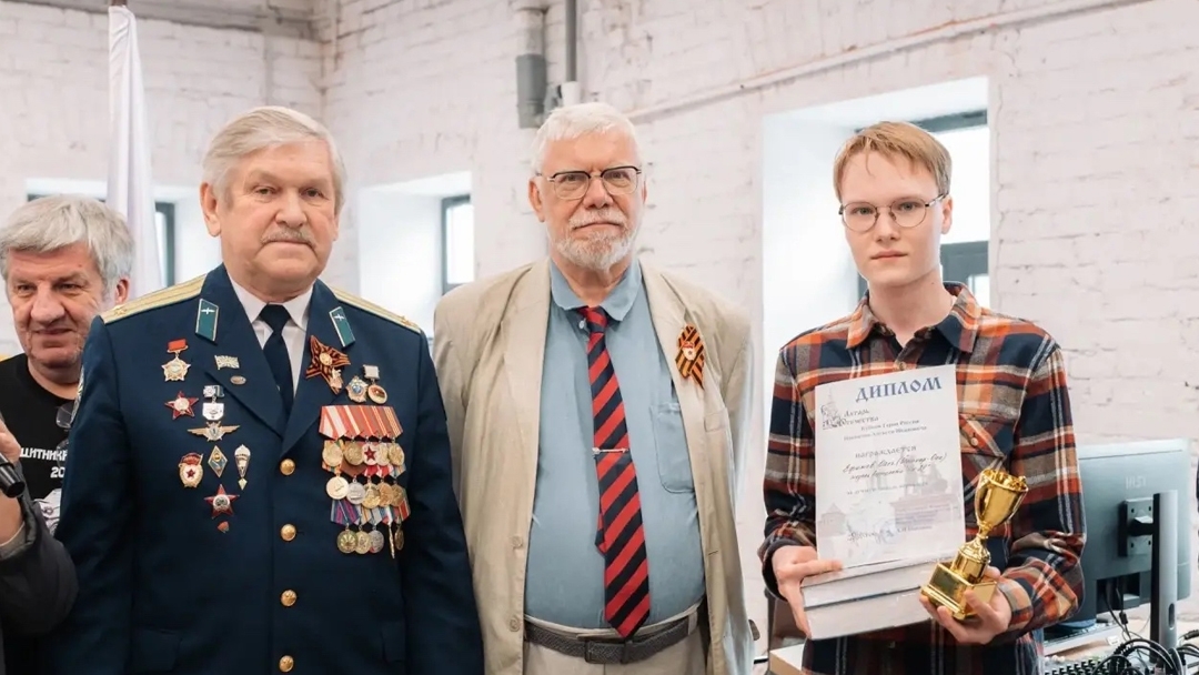 Школьник из Йошкар-Олы завоевал семь наград на всероссийском конкурсе «Защитники Отечества»