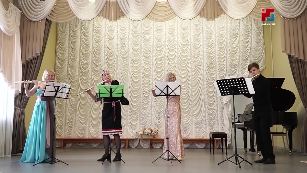 В стенах Руэмской детской школы искусств состоялся настоящий праздник музыки – «Флейтовые салюты»
