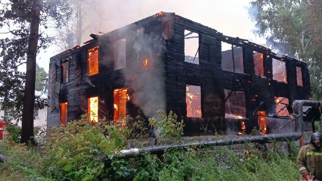 Возгорание в поселке Красногорский могло произойти из-за поджога